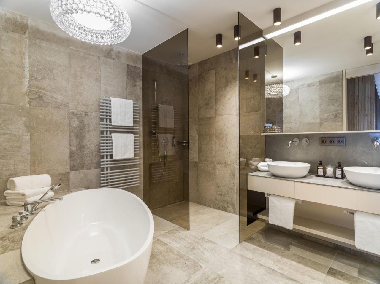 Nennerhof Apartment Тукс Екстериор снимка