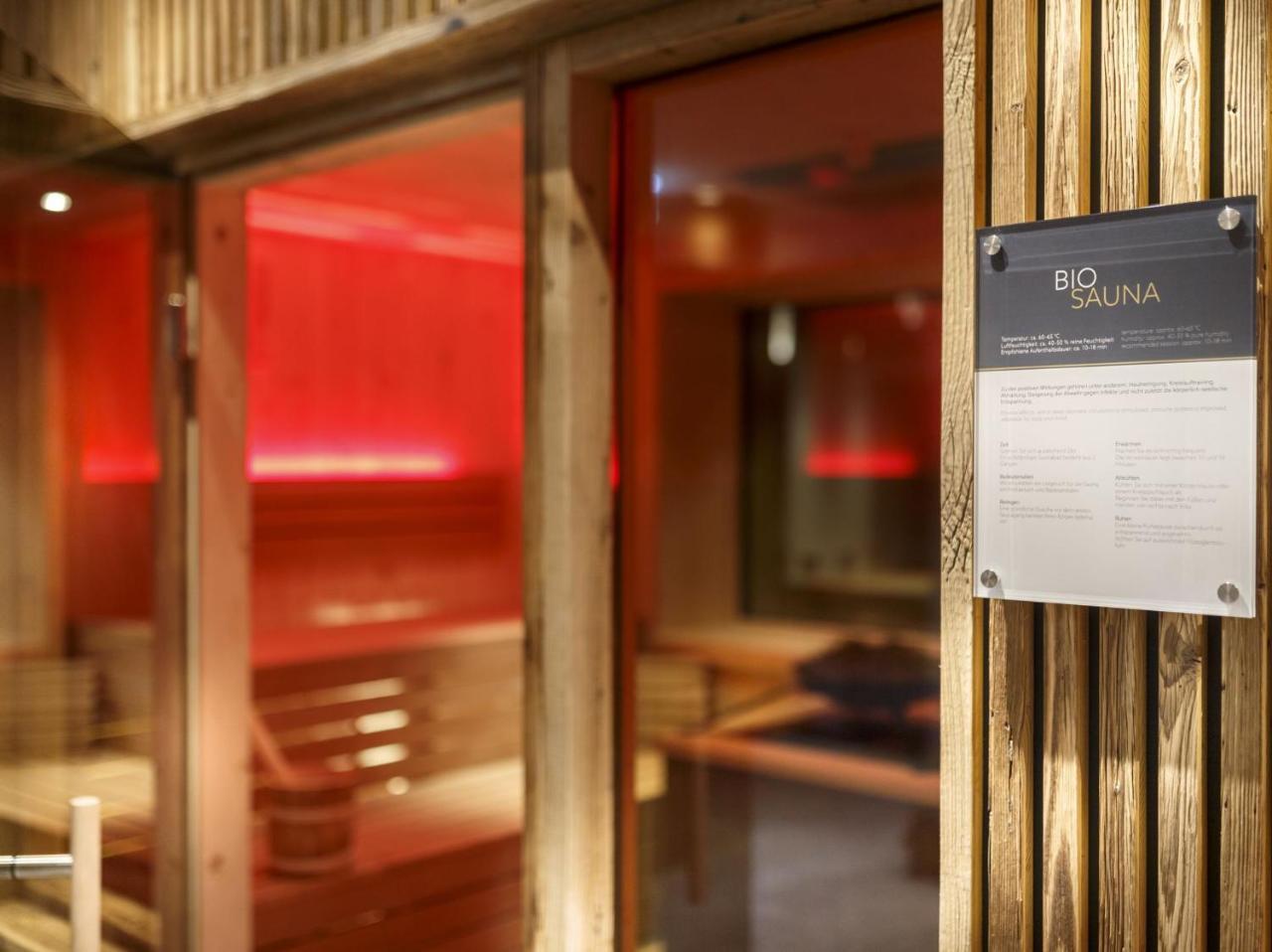 Nennerhof Apartment Тукс Екстериор снимка